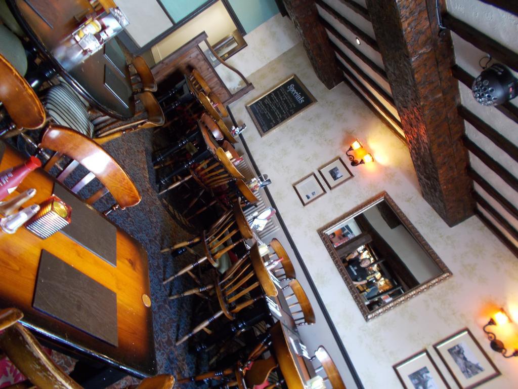 The White Lion Hotel ماتشينليث المظهر الخارجي الصورة